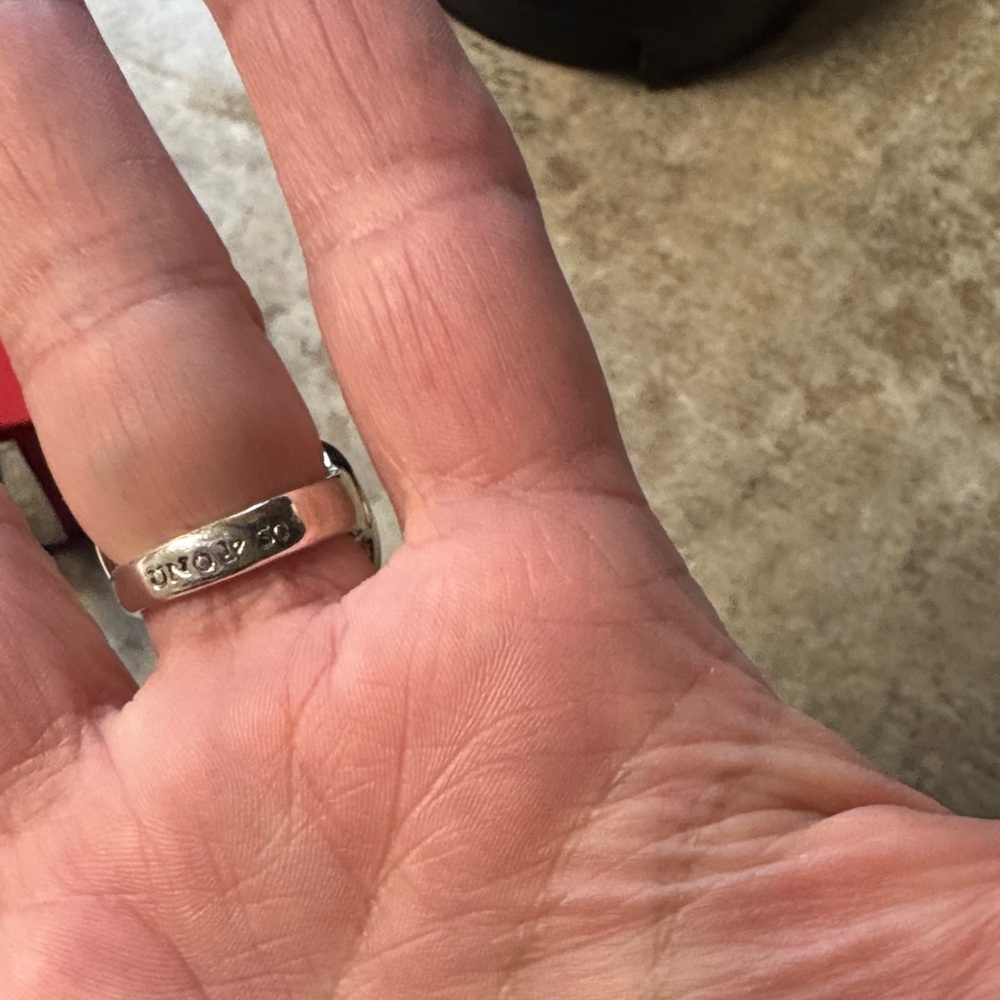 UNO de 50 Silver Ring with Black Stone - Picture 6 of 11